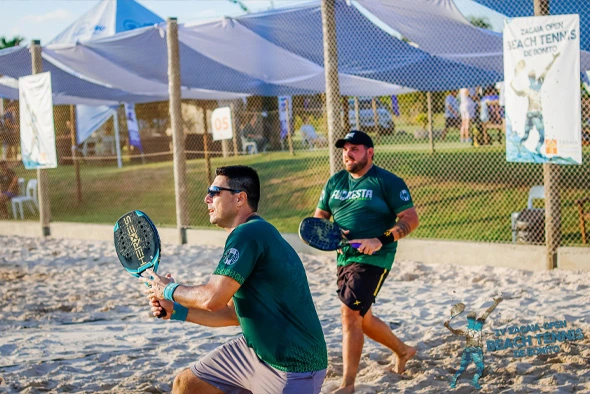 atletas beach tennis