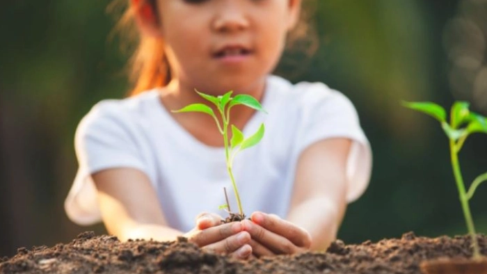 criança na natureza